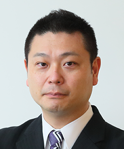 成田　章太郎